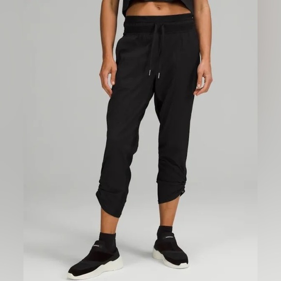 lululemon athletica Pants - Lululemon Mid Rise Cropped Dance Studio Pants